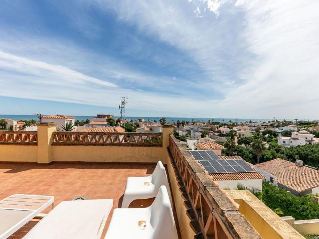 5 Bedrooms Villa in Mijas