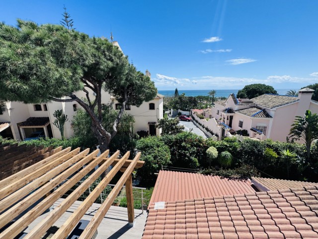 Villa avec 4 Chambres  à Elviria