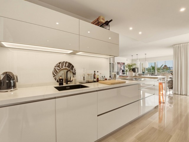 Kattohuoneisto, Cerros del Aguila, R5387746