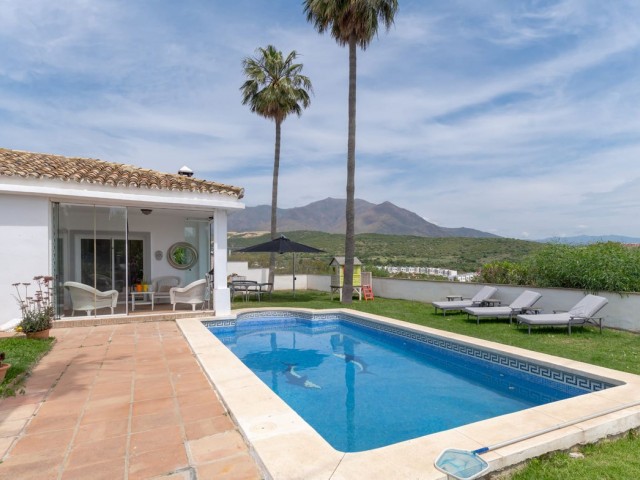 Villa avec 3 Chambres  à Estepona