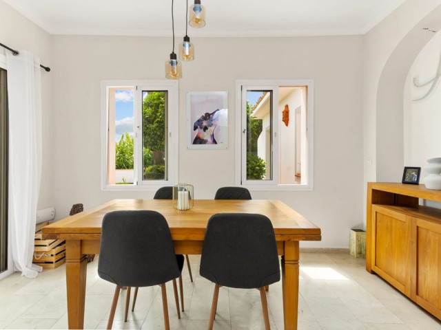 Villa avec 3 Chambres  à Estepona