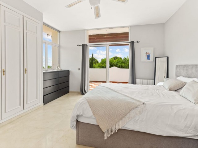 Villa avec 3 Chambres  à Estepona