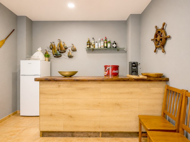 Villa avec 3 Chambres  à Estepona
