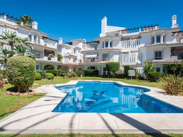 2 Soveroms Leilighet i Nueva Andalucía