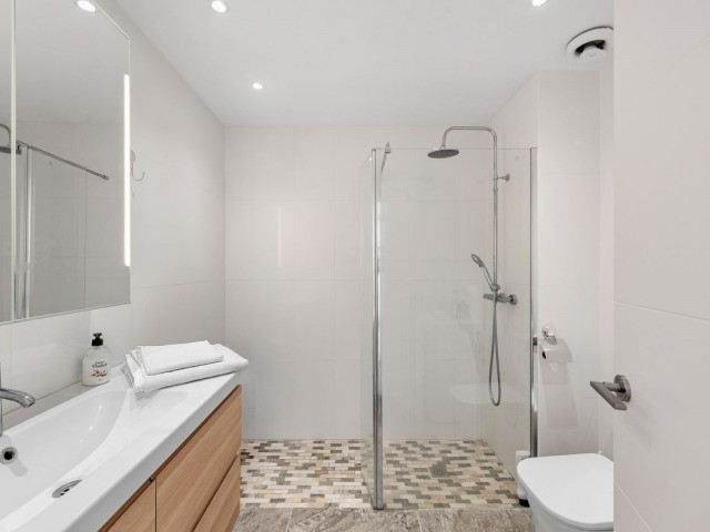 2 Soveroms Leilighet i Nueva Andalucía