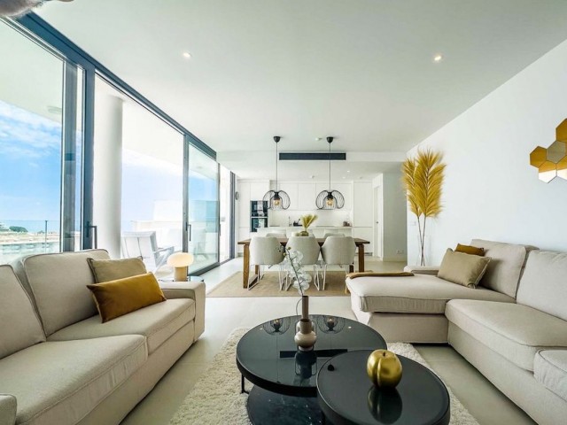 2 Bedrooms Apartment in Fuengirola