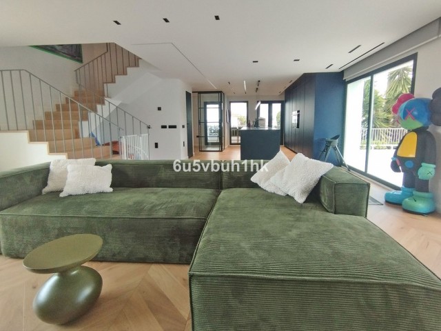 Appartement avec 3 Chambres  à Marbella