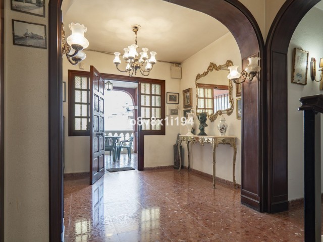 7 Bedrooms Villa in Ciudad Jardín