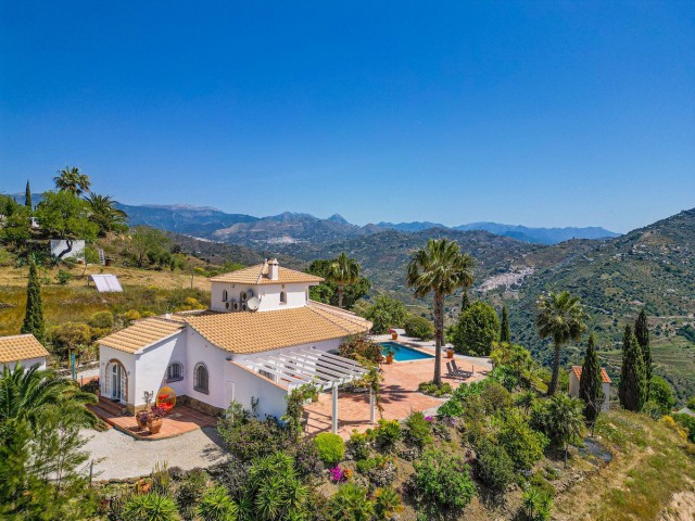 3 Bedrooms Villa in Arenas