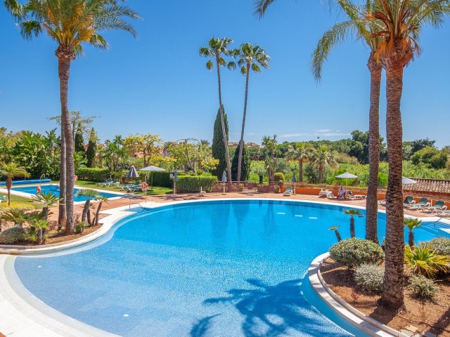 Appartement avec 2 Chambres  à Bahía de Marbella