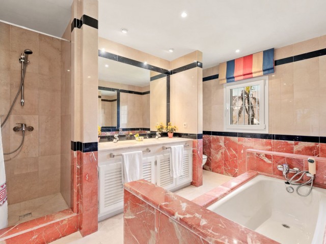 5 Bedrooms Villa in Sierra Blanca