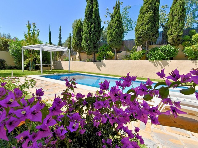 6 Schlafzimmer Villa in Guadalmina Alta