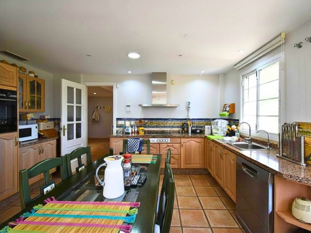 6 Schlafzimmer Villa in Guadalmina Alta