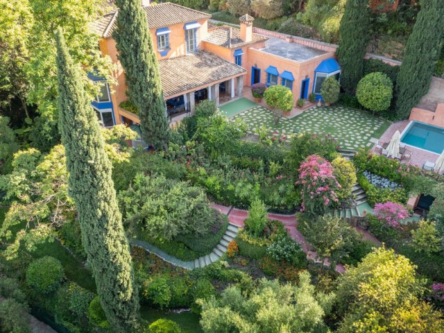 Villa avec 6 Chambres  à Benahavís