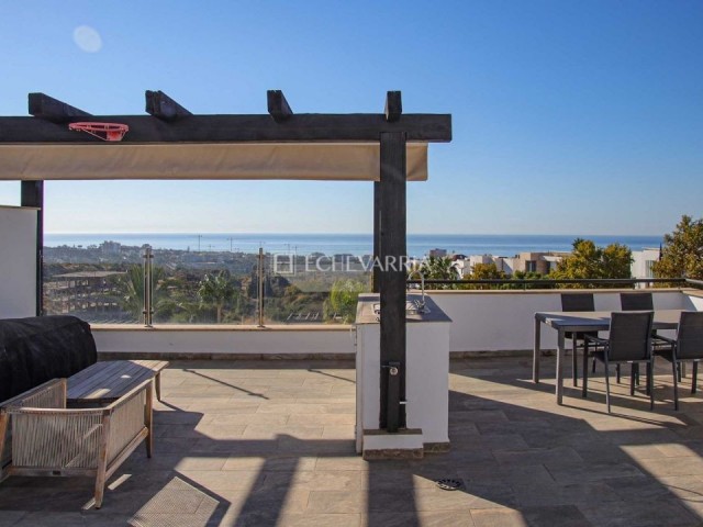 Maison mitoyenne avec 4 Chambres  à Marbella