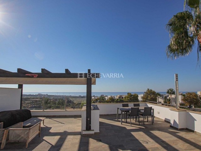 Maison mitoyenne avec 4 Chambres  à Marbella
