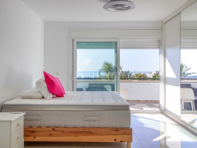 Maison mitoyenne avec 4 Chambres  à Marbella