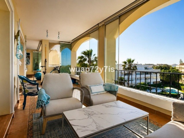 Penthouse in Elviria