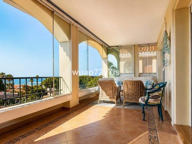 Penthouse in Elviria