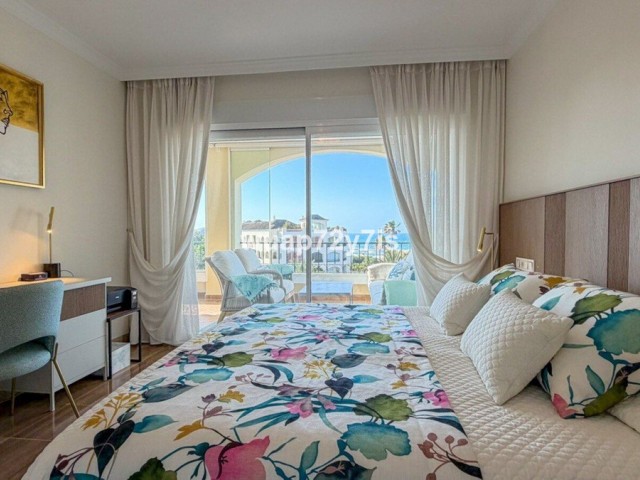 Penthouse in Elviria