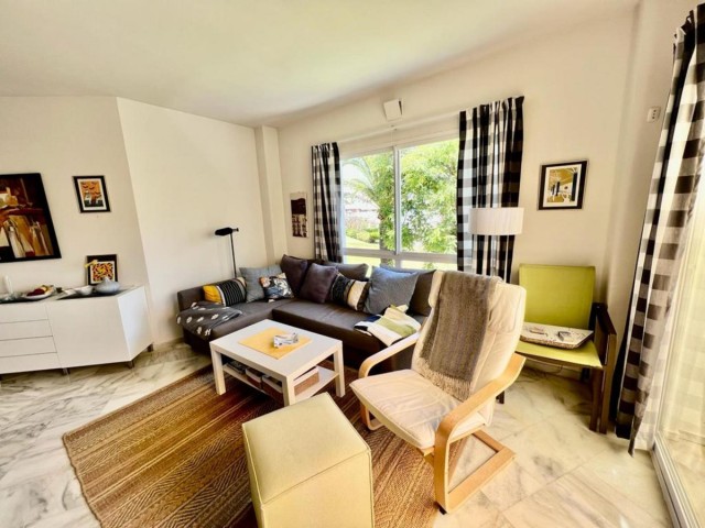 2 Bedrooms Apartment in Elviria