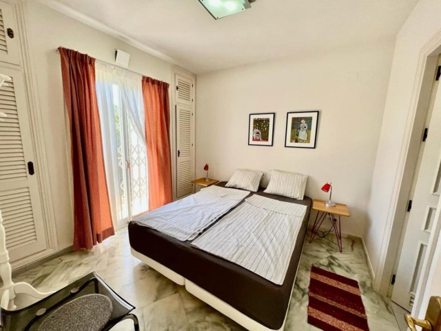 2 Bedrooms Apartment in Elviria