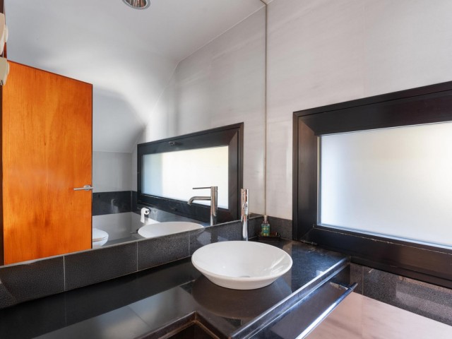 5 Schlafzimmer Villa in Altos de los Monteros