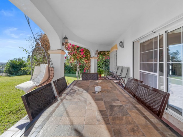 4 Bedrooms Villa in Mijas