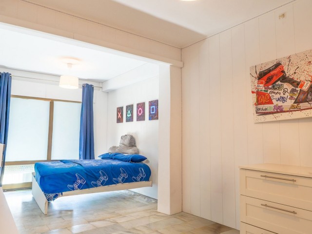 6 Bedrooms Villa in Mijas