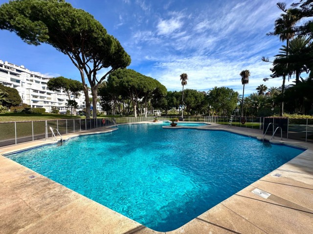 2 Bedrooms Apartment in Puerto Banús