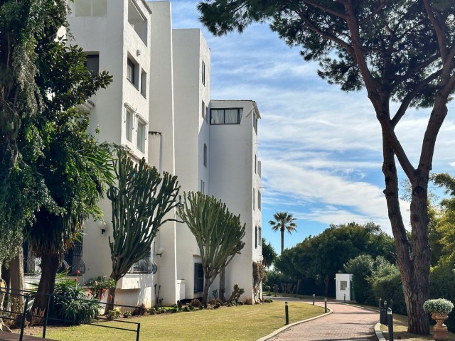 2 Bedrooms Apartment in Puerto Banús