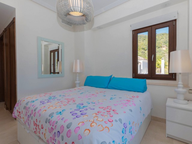 4 Bedrooms Villa in Benahavís