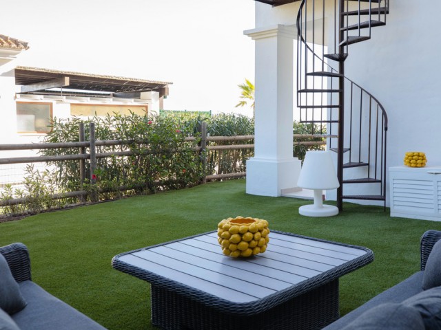 4 Bedrooms Villa in Benahavís