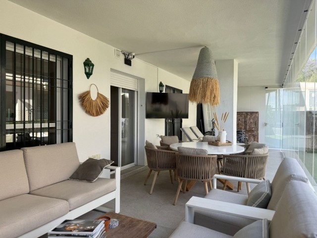 2 Bedrooms Apartment in Nueva Andalucía