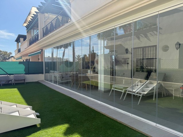 2 Bedrooms Apartment in Nueva Andalucía