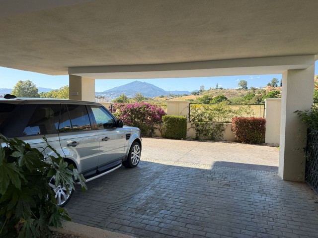 2 Bedrooms Apartment in Nueva Andalucía