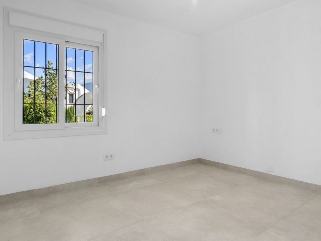 3 Bedrooms Apartment in Nueva Andalucía