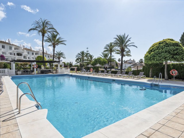 3 Bedrooms Apartment in Nueva Andalucía