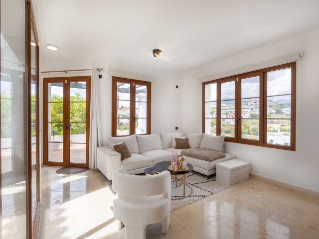 4 Sovrums Villa i Estepona
