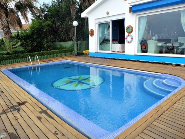 6 Bedrooms Villa in La Cala de Mijas