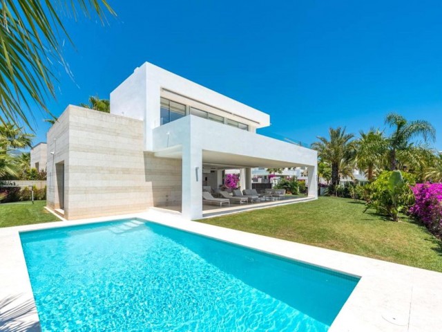 Villa avec 5 Chambres  à Marbella