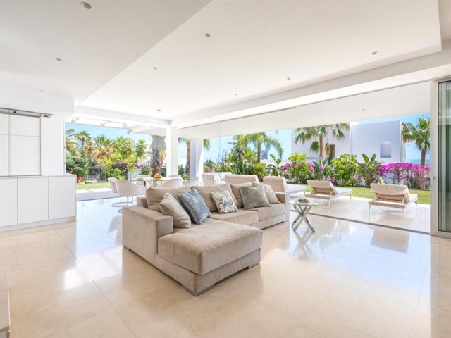 Villa avec 5 Chambres  à Marbella