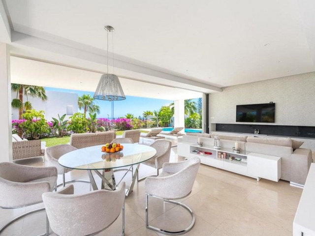 Villa avec 5 Chambres  à Marbella