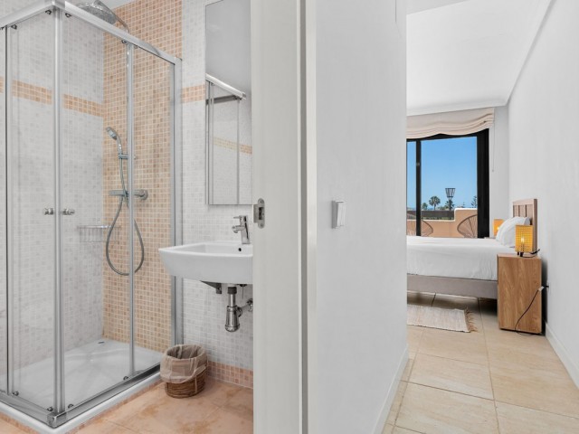 3 Bedrooms Townhouse in New Golden Mile