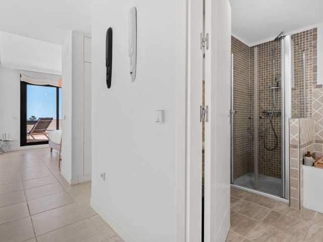 3 Bedrooms Townhouse in New Golden Mile