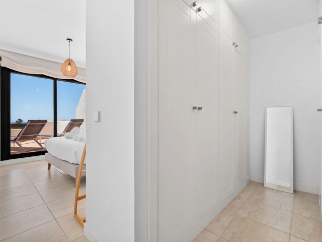 3 Bedrooms Townhouse in New Golden Mile
