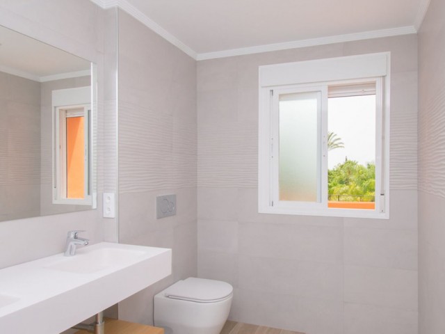 3 Bedrooms Townhouse in Benahavís