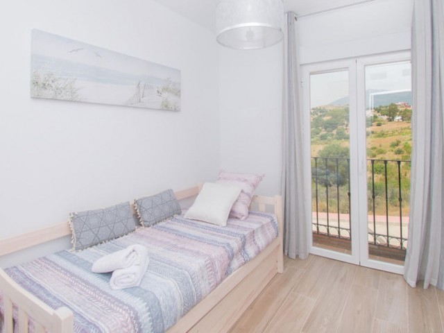 3 Bedrooms Townhouse in Benahavís