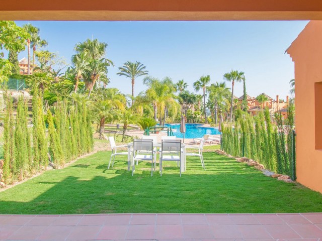 3 Bedrooms Townhouse in Benahavís