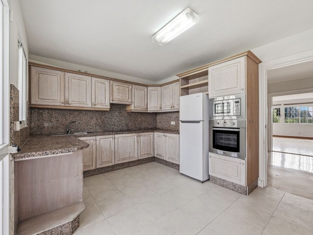4 Bedrooms Townhouse in Nueva Andalucía